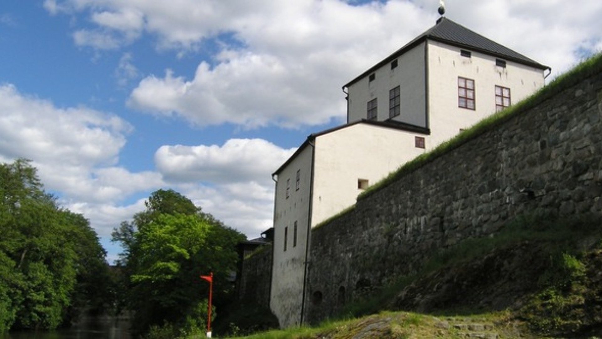 Kungstornet med muren